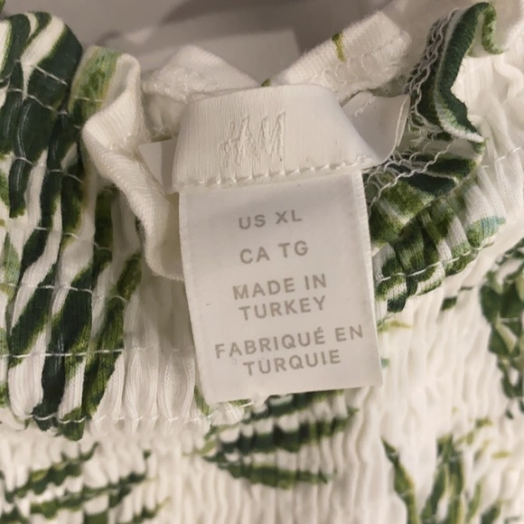 NEW H&M White Smocked Top - Picture 2 of 2